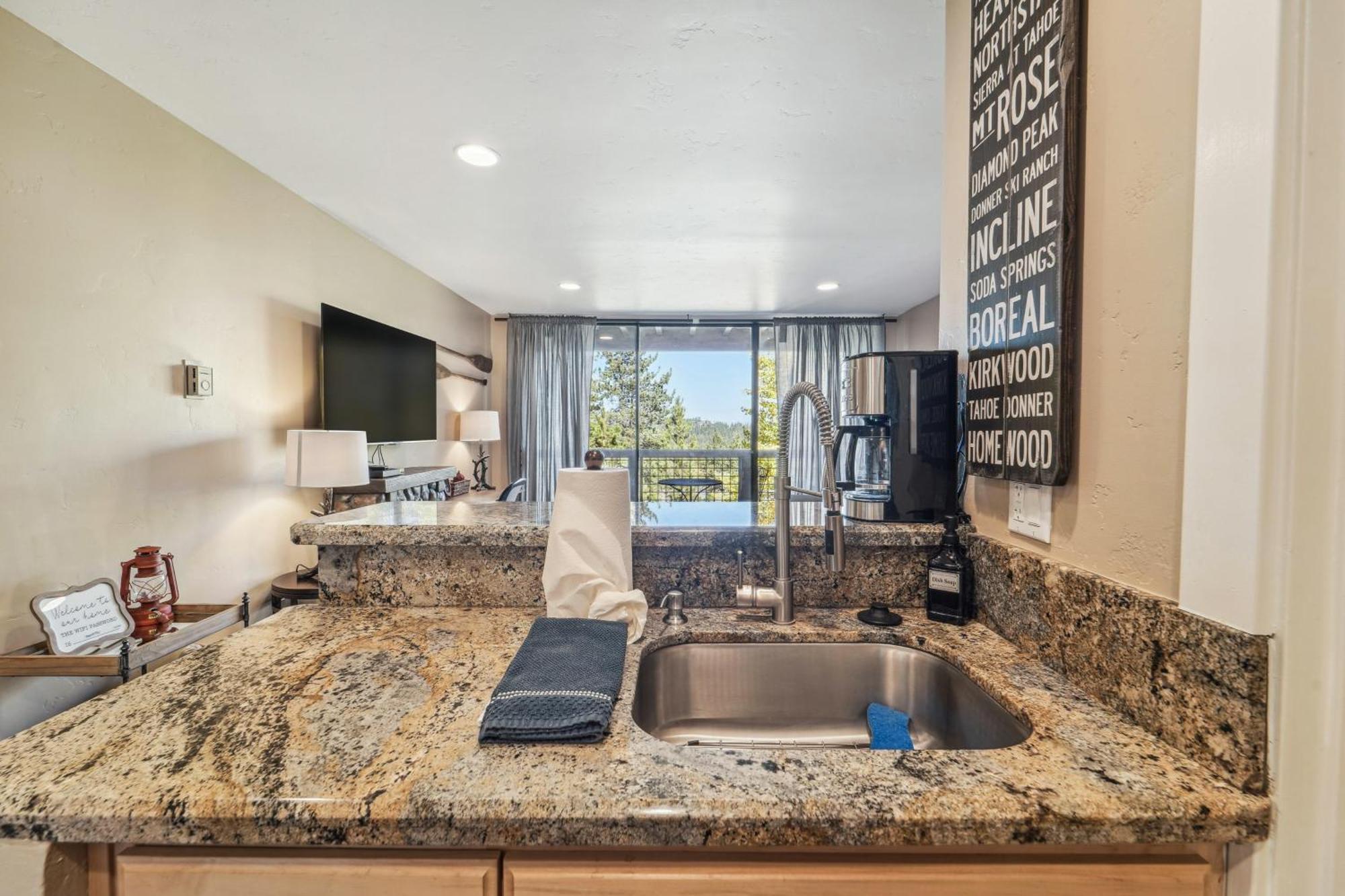 Truckee Studio With Balcony And On-Site Skiing! Eksteriør billede